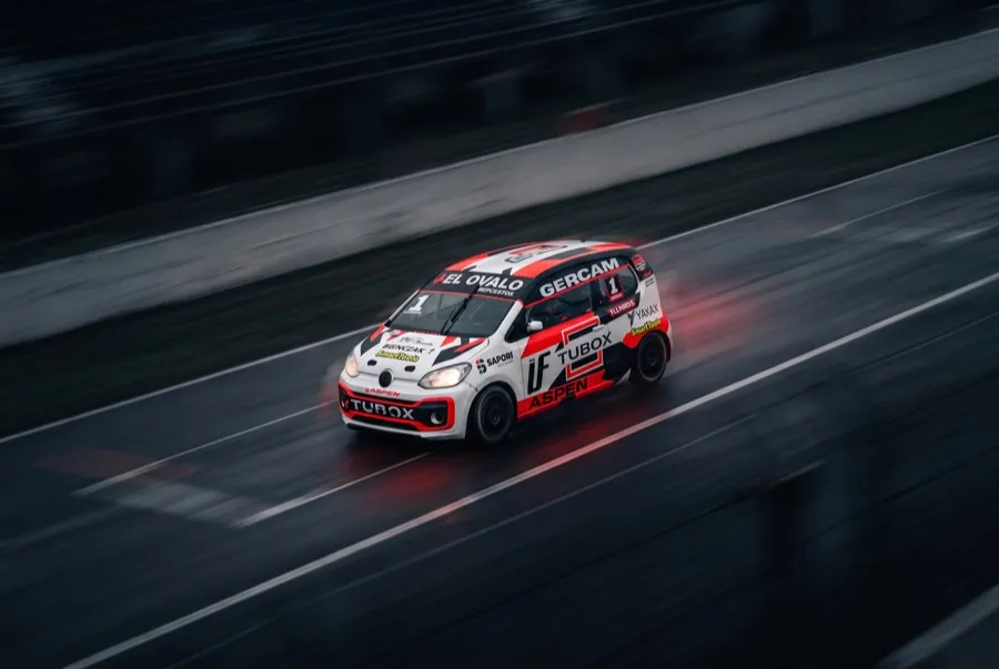 Tu Box — firefly use the attached volkswagen up as the exact vehicle 